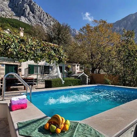 Marta With Heated Pool,grill,sea View Ferienhaus
