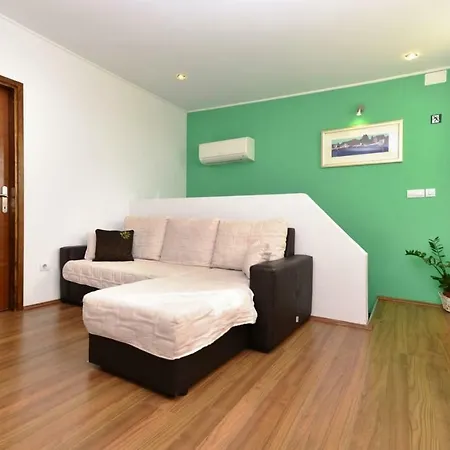 Marta With Heated Pool,grill,sea View * Bast